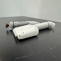 Thermo Fisher F1-ClipTip Multi Channel Pipettes image 0